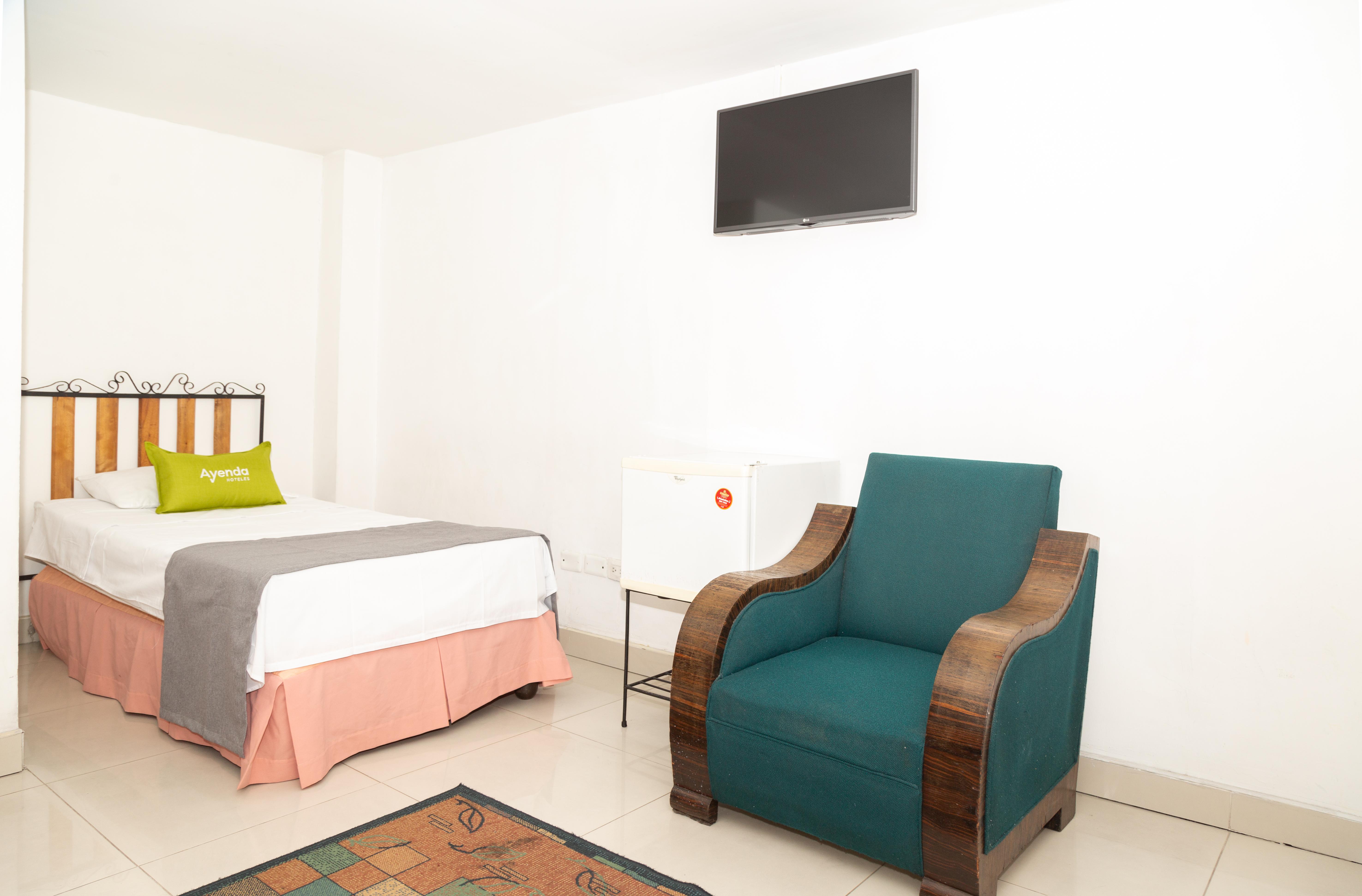 Ayenda 1131 Casa Valencia Hotel Манисалес Екстериор снимка