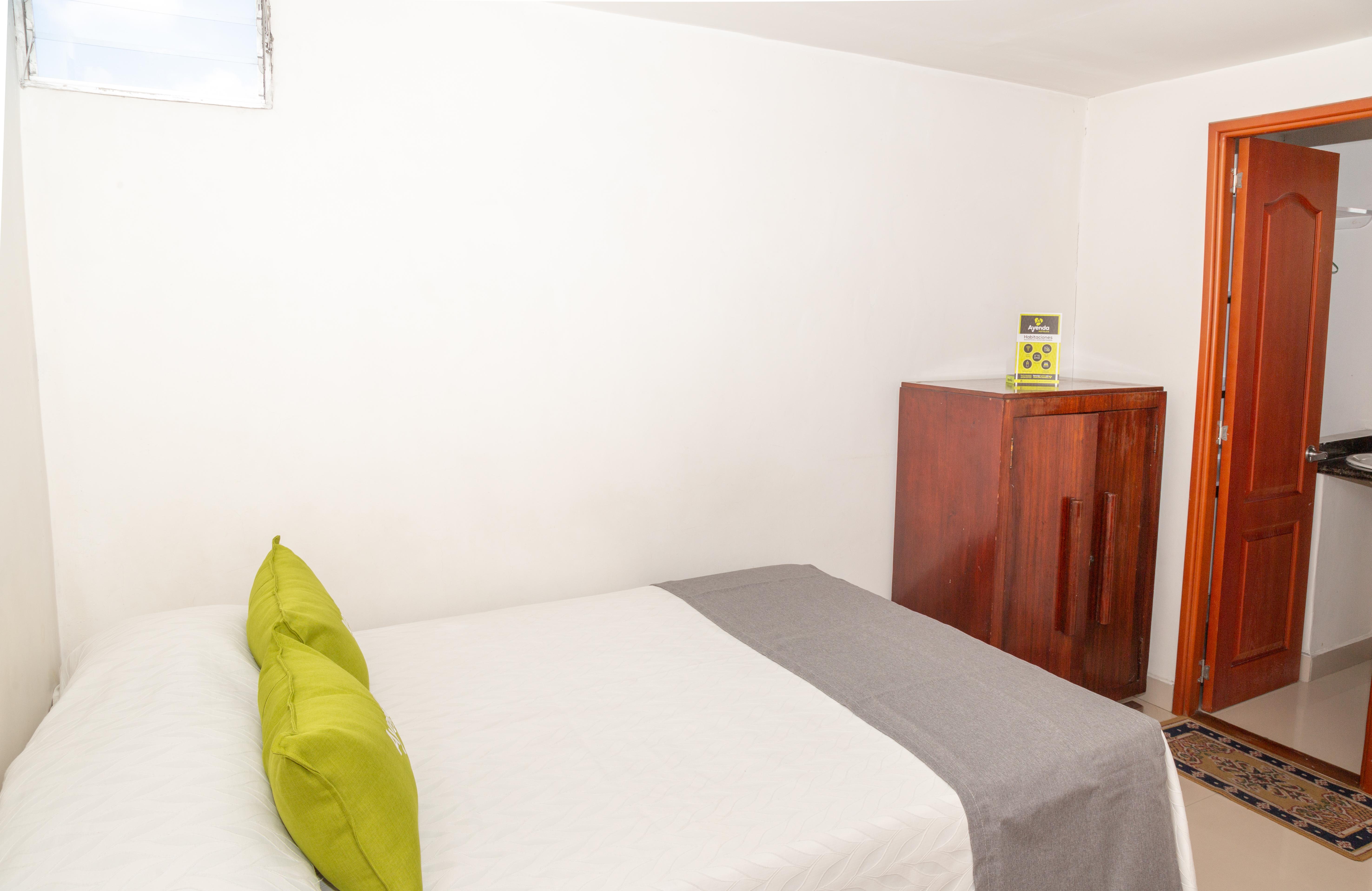 Ayenda 1131 Casa Valencia Hotel Манисалес Екстериор снимка