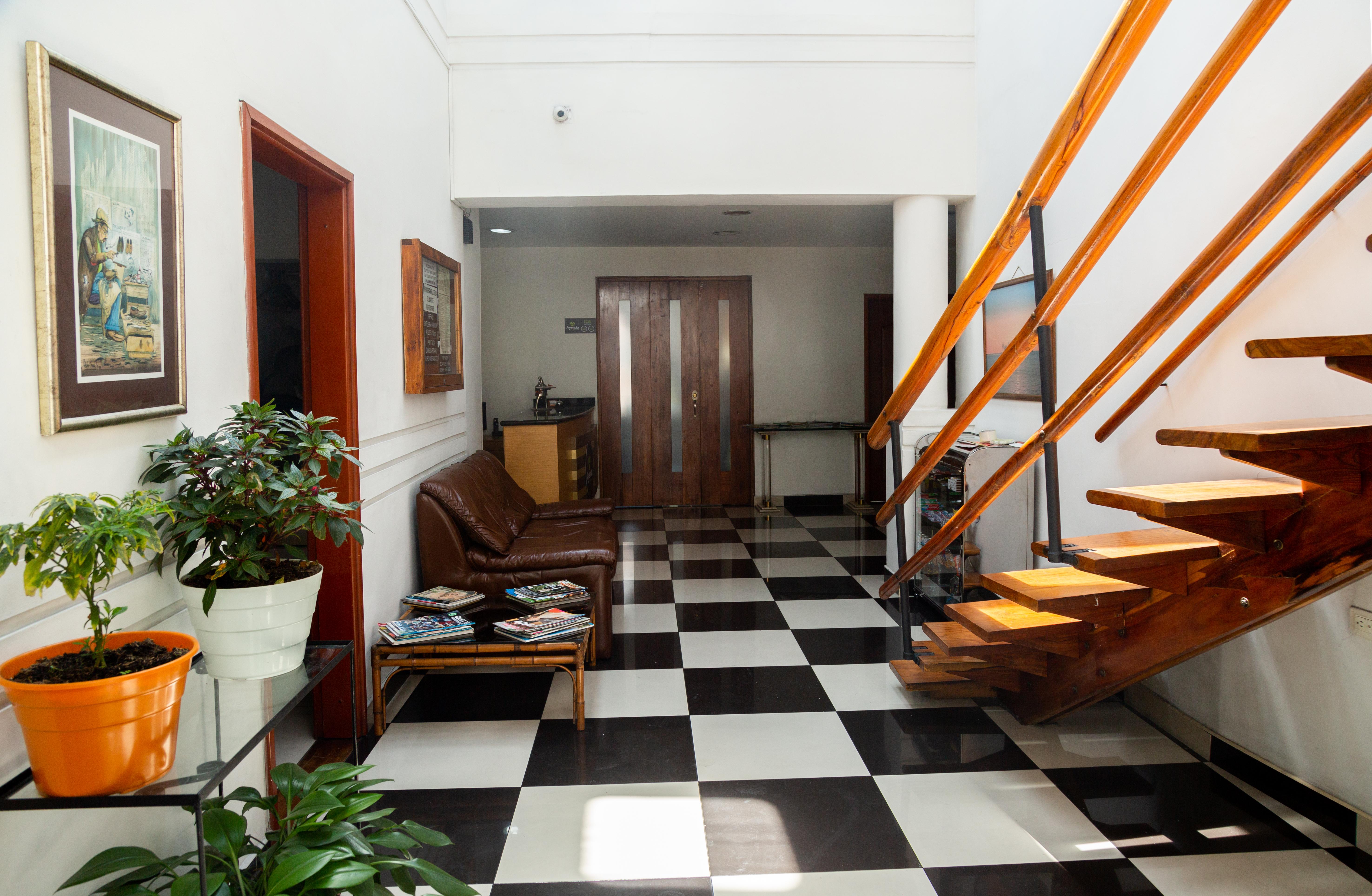 Ayenda 1131 Casa Valencia Hotel Манисалес Екстериор снимка