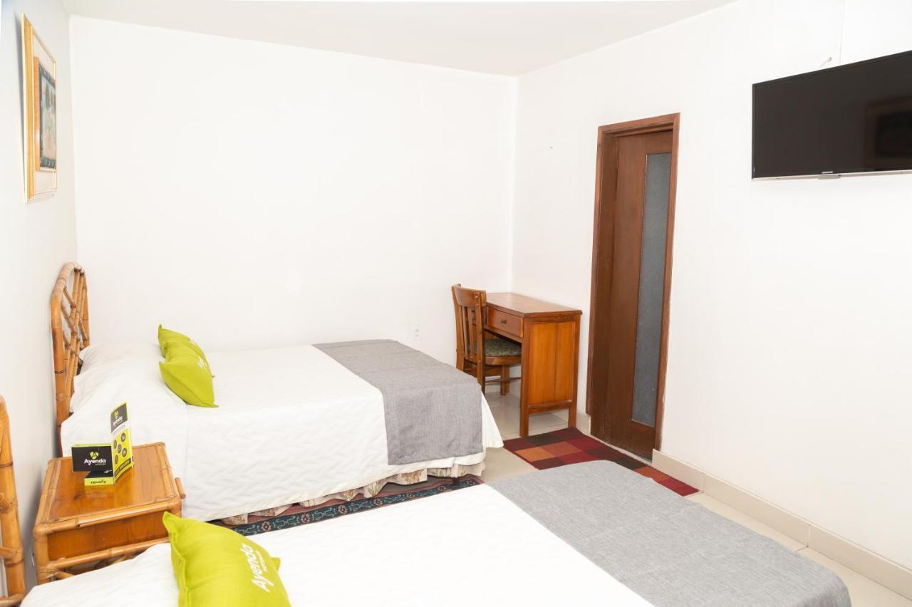 Ayenda 1131 Casa Valencia Hotel Манисалес Екстериор снимка
