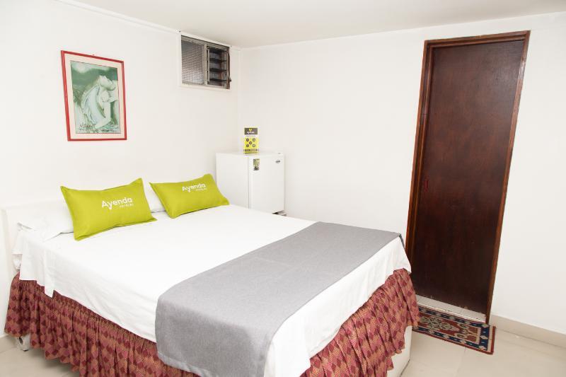 Ayenda 1131 Casa Valencia Hotel Манисалес Екстериор снимка